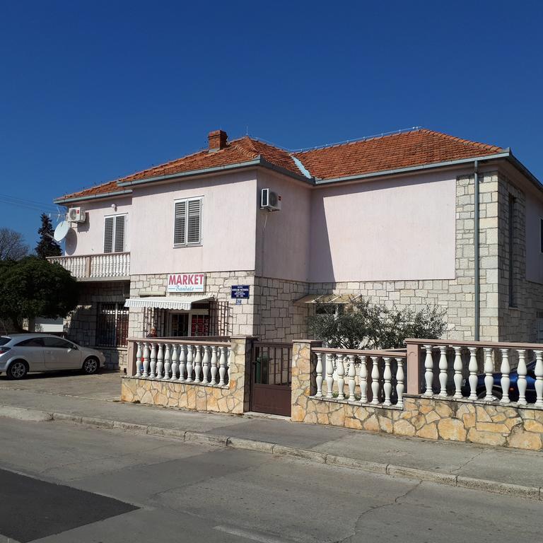 Apartment & Room'S Anni Zadar